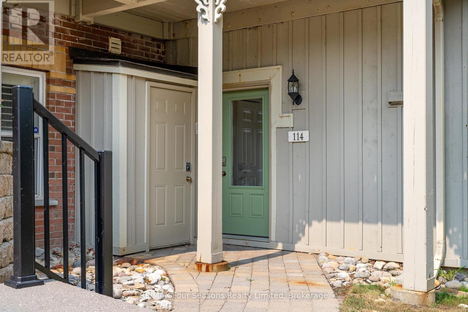 114 - 184 Snowbridge Way, Blue Mountains, Ontario  L9Y 0V1 - Photo 33 - X12332797