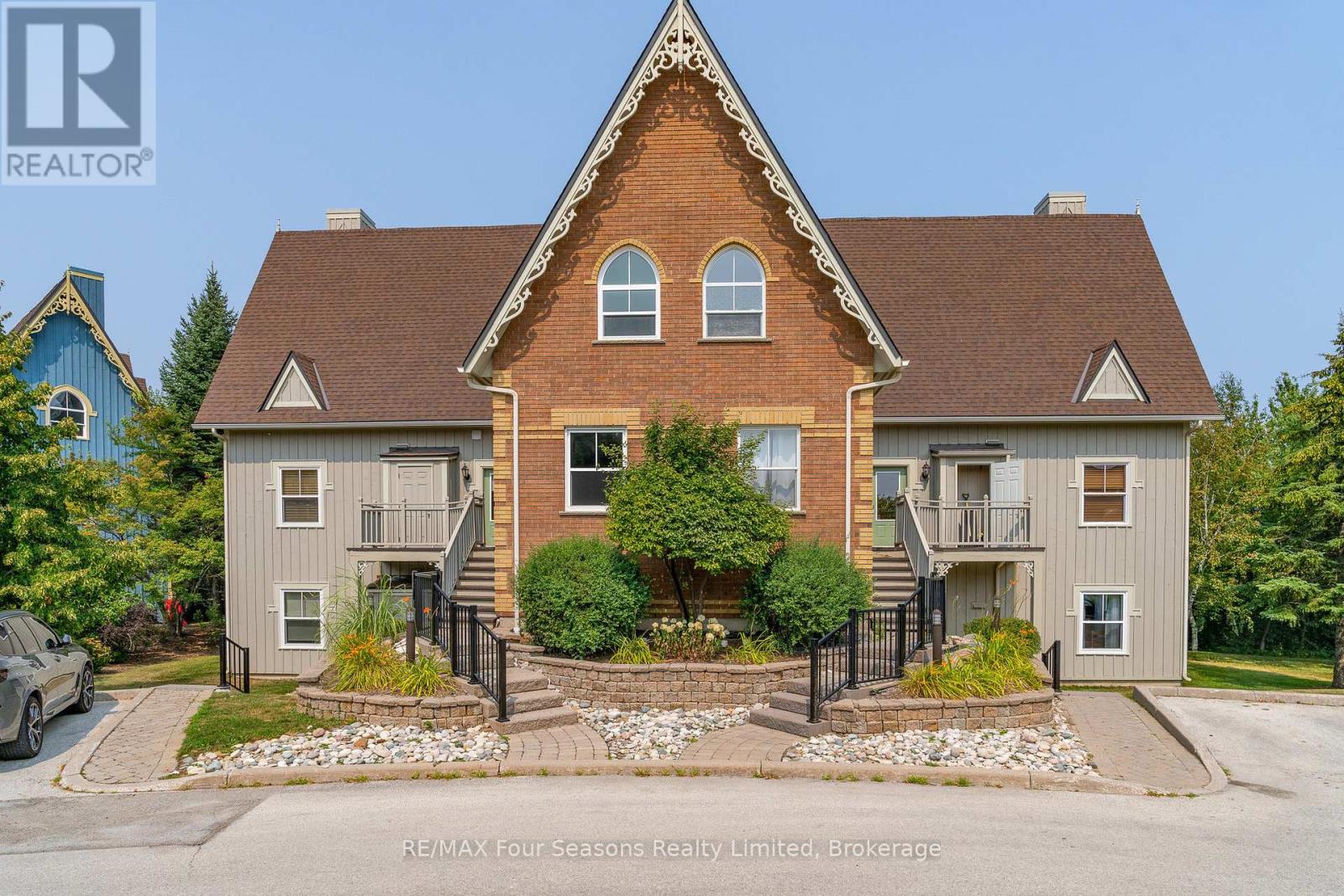 114 - 184 Snowbridge Way, Blue Mountains, Ontario  L9Y 0V1 - Photo 5 - X12332797