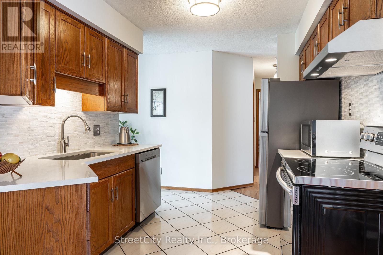 31 Cobourg Street, West Perth, Ontario  N0K 1N0 - Photo 15 - X12332828
