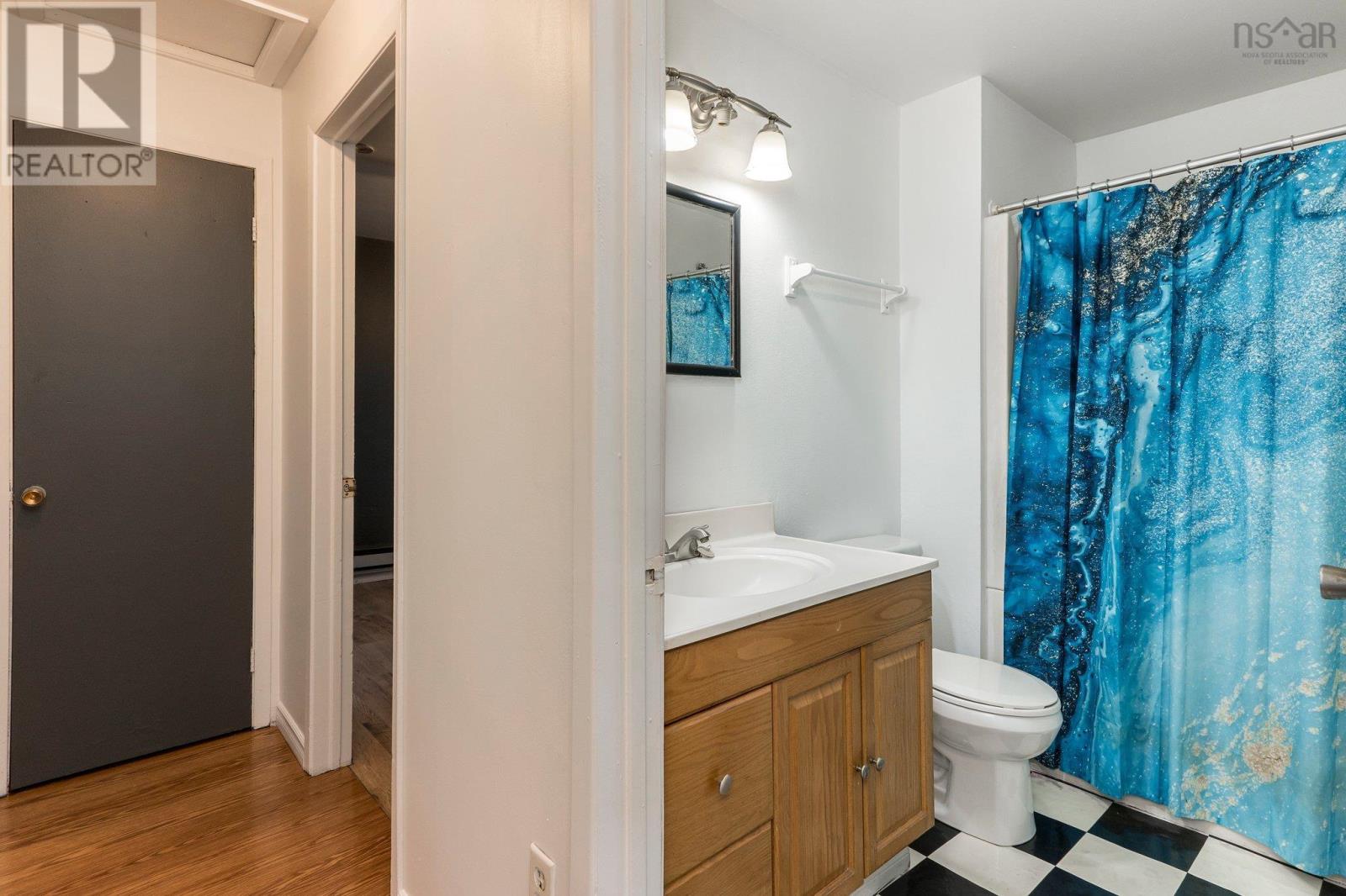 61 Dunlop Road, Brooklyn, Nova Scotia  B0N 2A0 - Photo 14 - 202500802