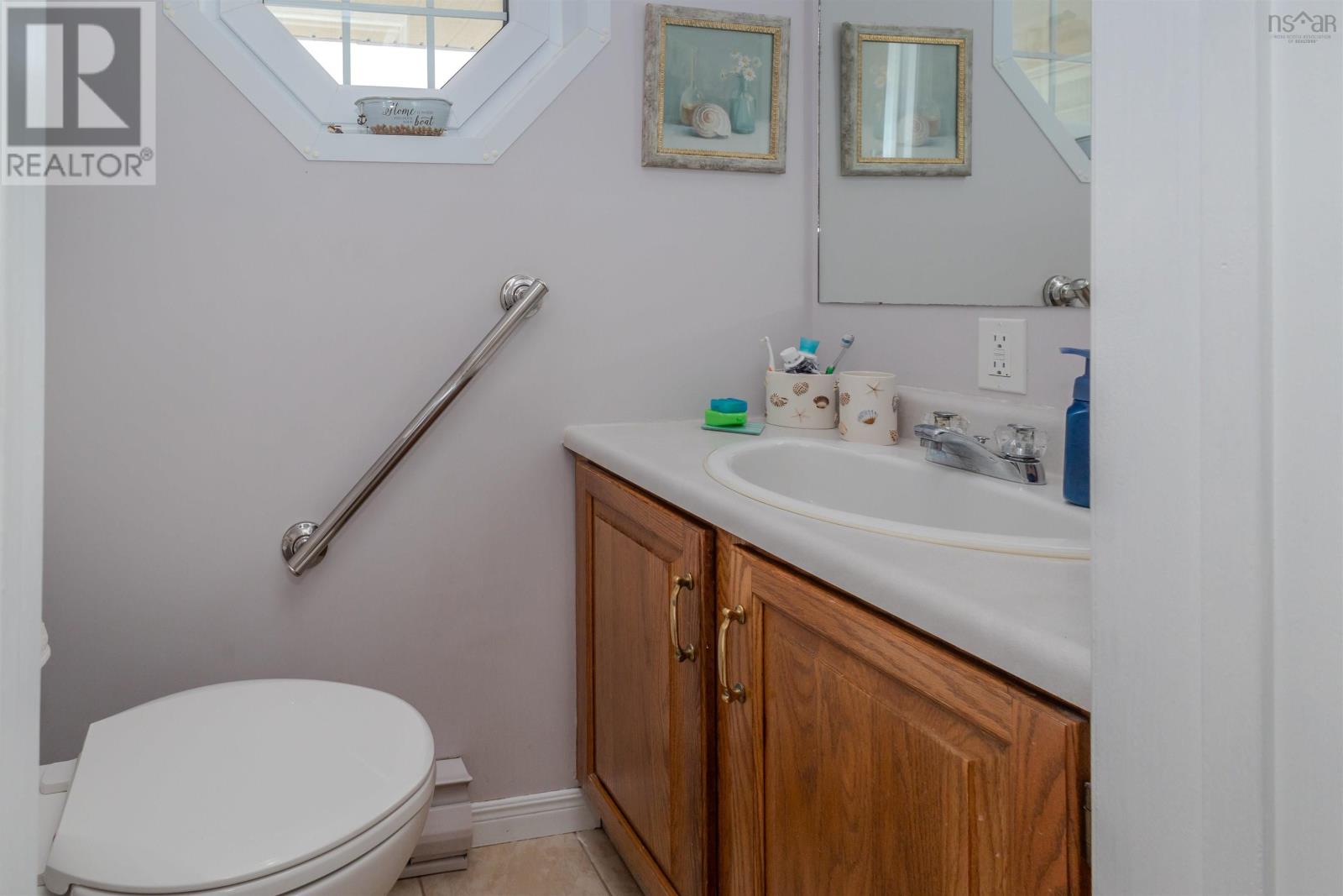 166 Oakfield Drive, Marion Bridge, Nova Scotia  B1K 3N7 - Photo 23 - 202518274