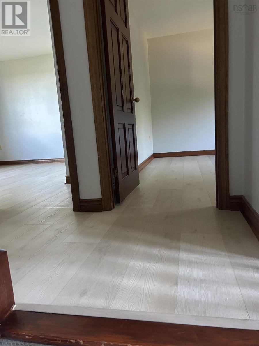 221 Hillside Drive, Boutiliers Point, Nova Scotia  B3Z 1W9 - Photo 18 - 202519860