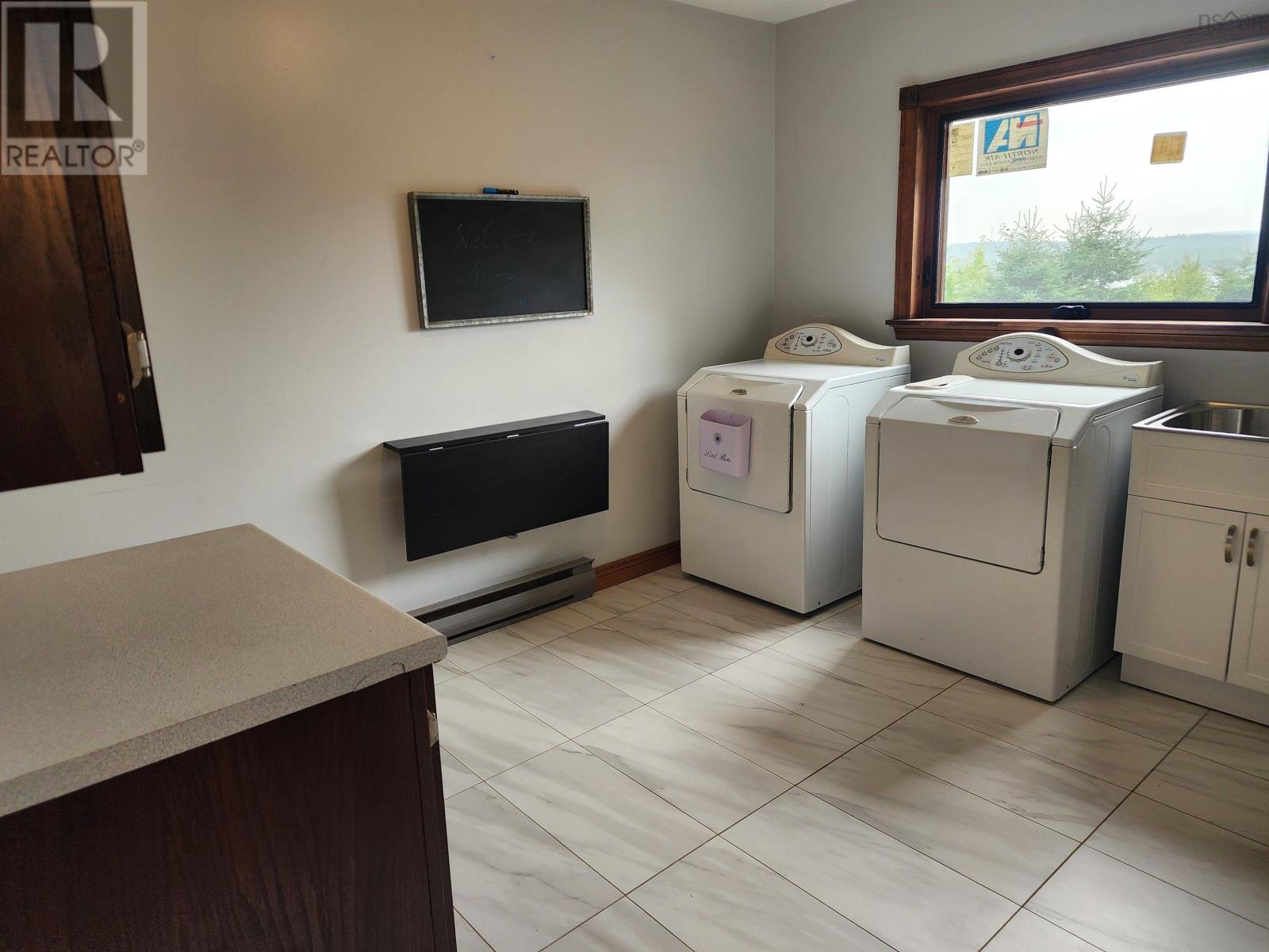 221 Hillside Drive, Boutiliers Point, Nova Scotia  B3Z 1W9 - Photo 28 - 202519860