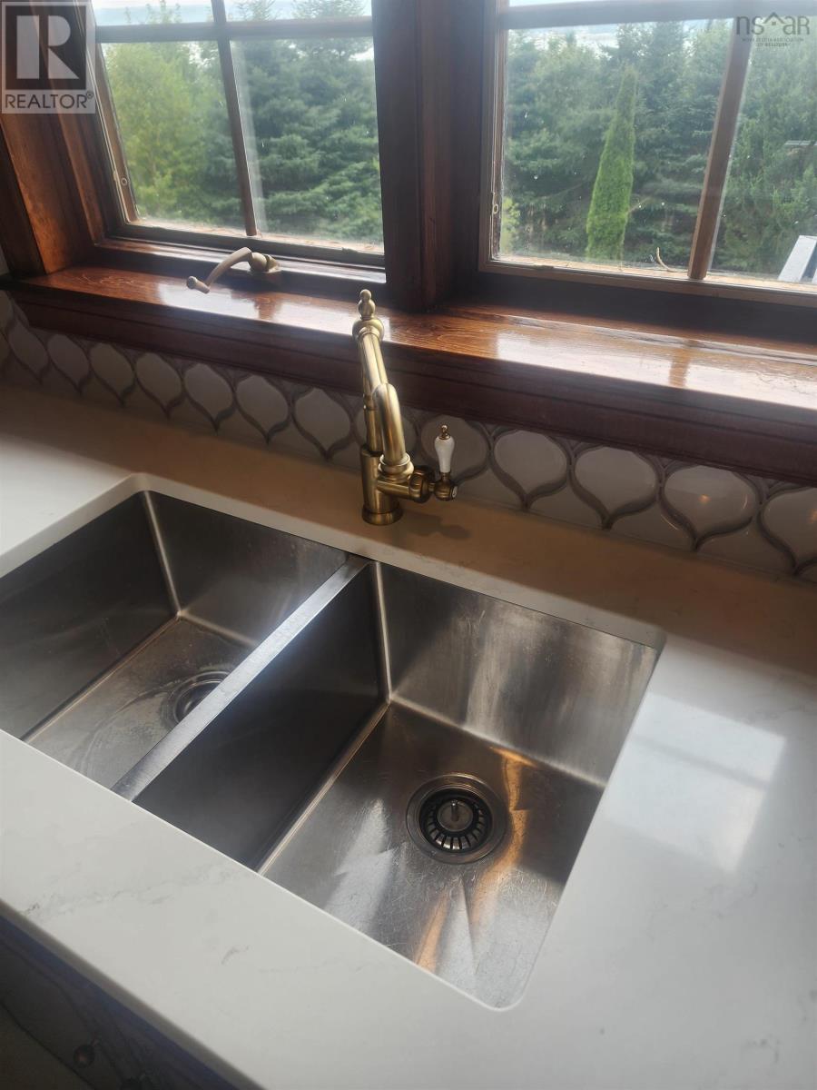 221 Hillside Drive, Boutiliers Point, Nova Scotia  B3Z 1W9 - Photo 9 - 202519860