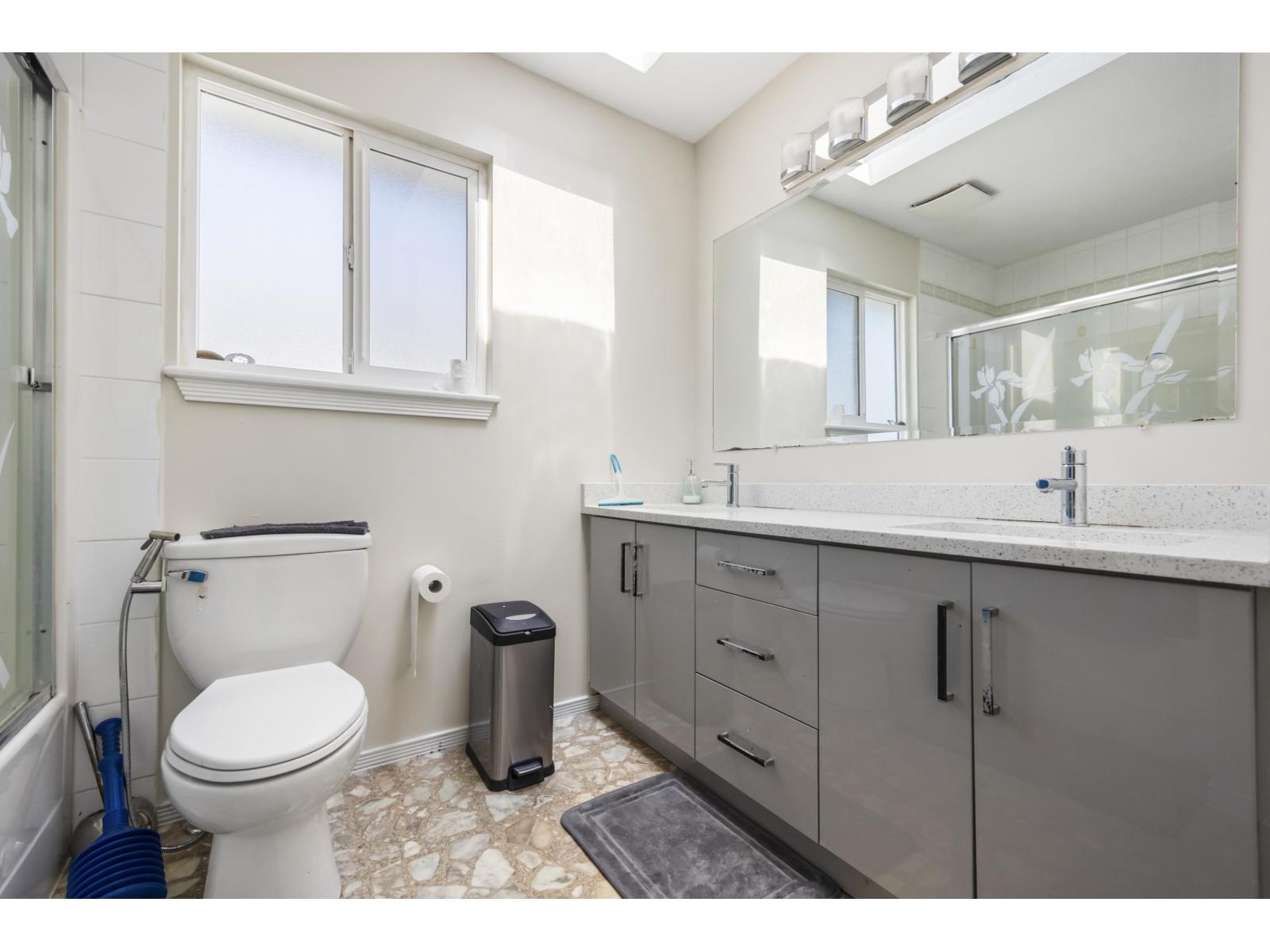 30516 Robin Drive, Abbotsford, British Columbia  V2T 5S1 - Photo 24 - R3034297