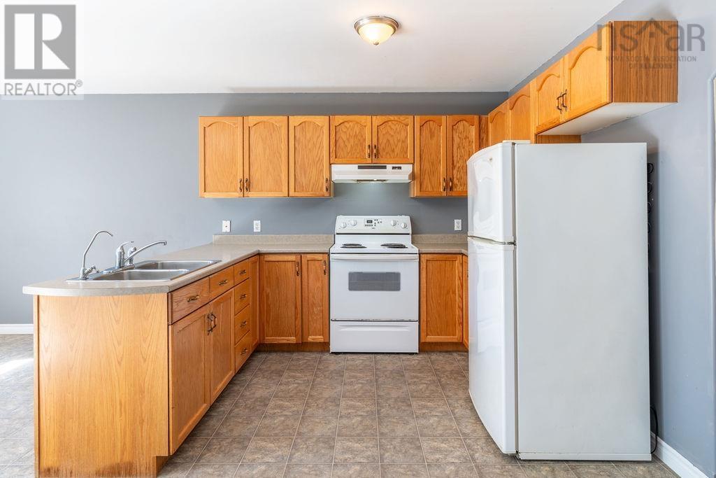 14 Everette Street, Woodside, Nova Scotia  B2W 1G5 - Photo 4 - 202519887