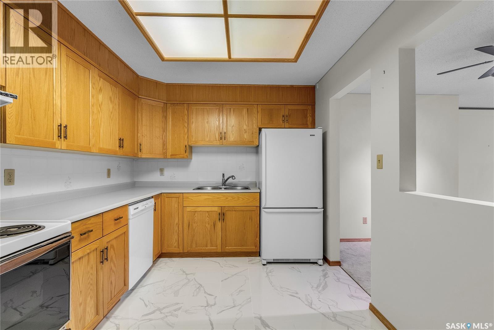 Property at 306 921 Main STREET E image 3