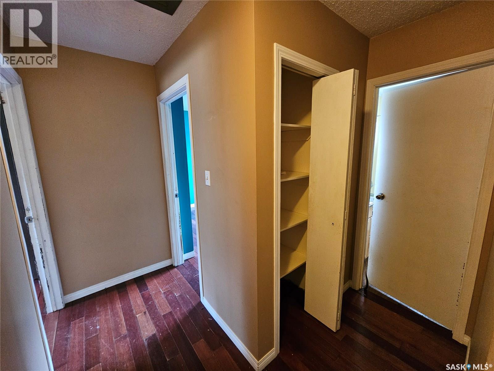 Property at 153 4th STREET W image 2