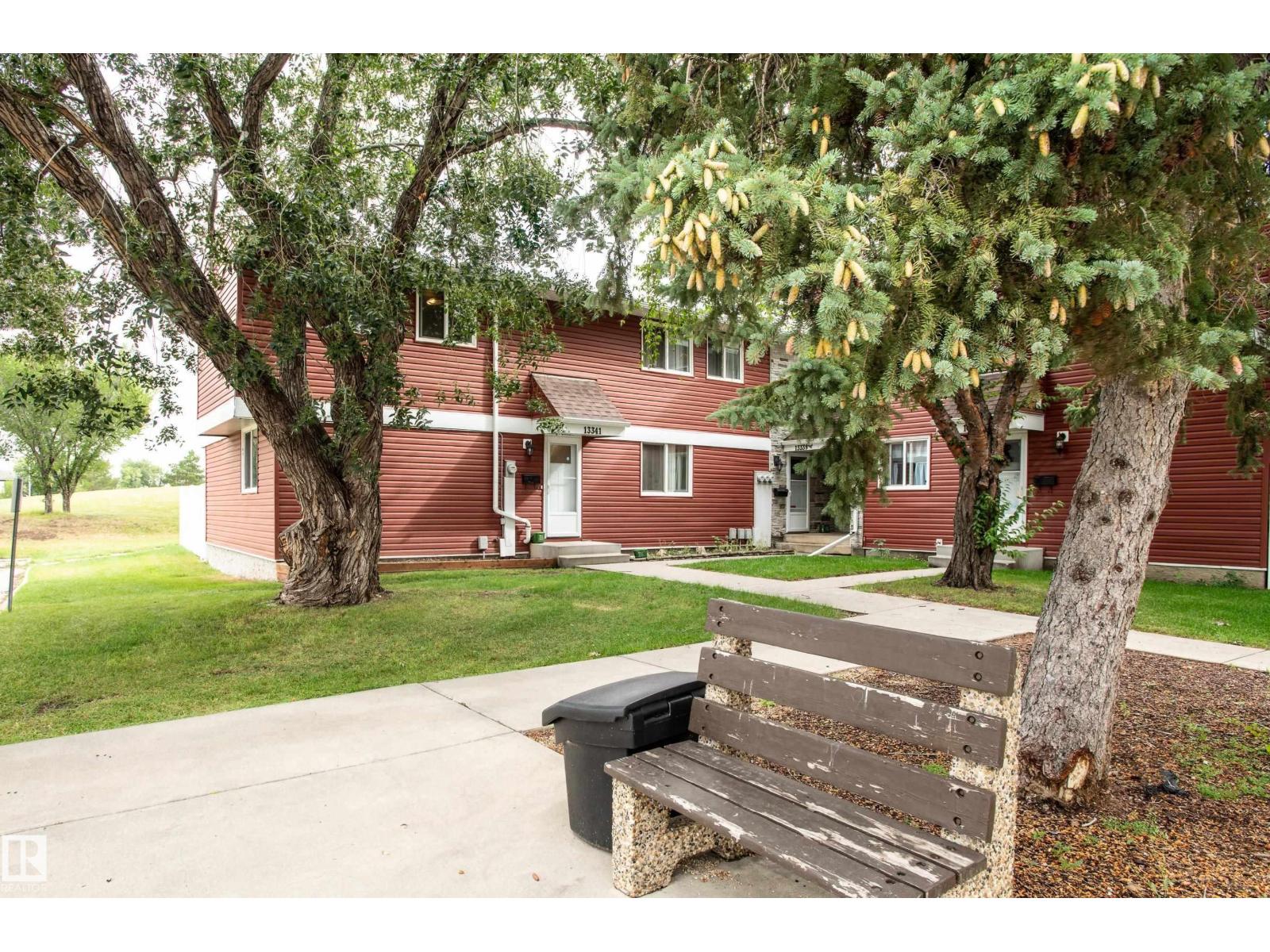 Property at 13341 47 ST NW image 3