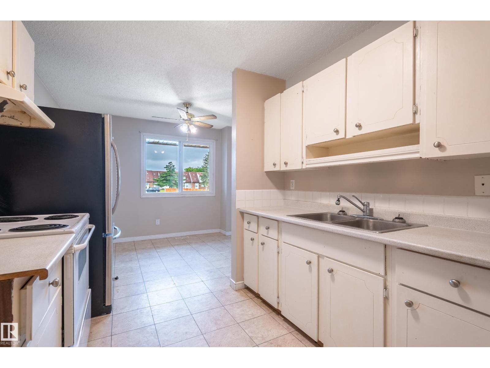 Property at 13341 47 ST NW image 5