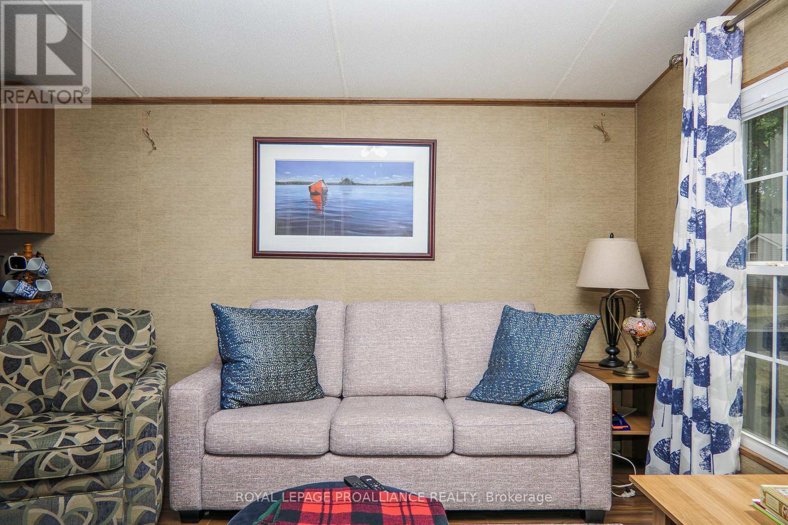 26 Beach View Lane - 486 County Road 18, Prince Edward County, Ontario K0K 1P0 - Photo 15 - X12332725