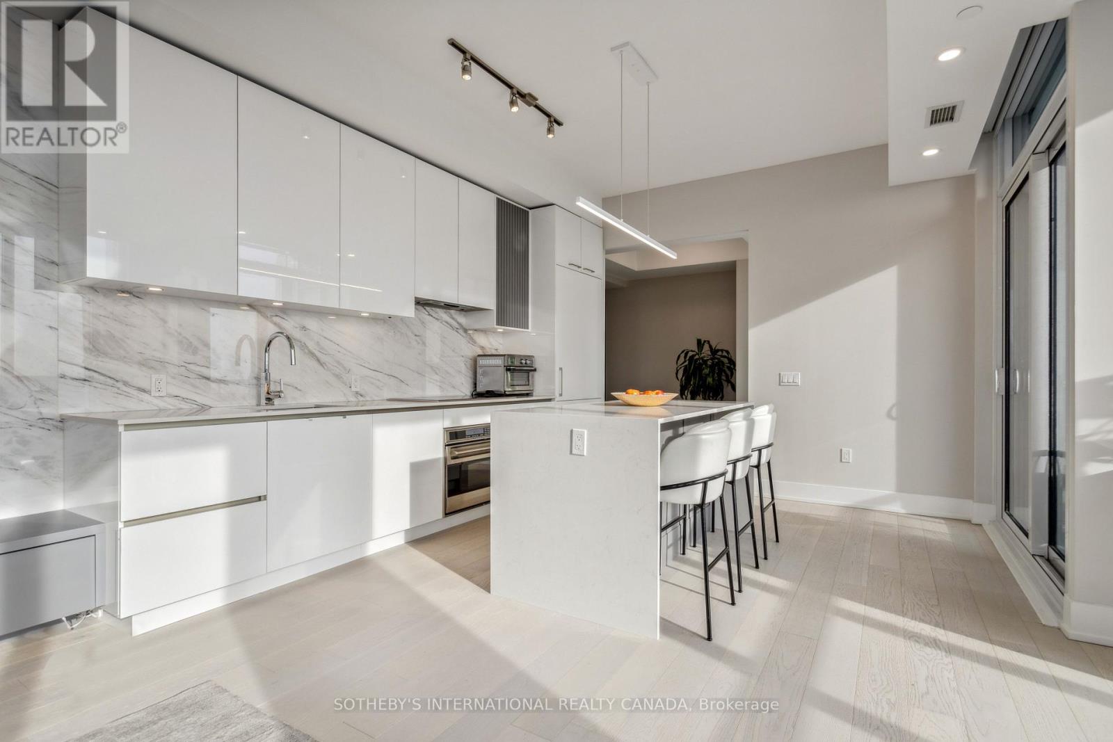 5405 - 1 Yorkville Avenue, Toronto, Ontario  M4W 0B1 - Photo 11 - C12332752