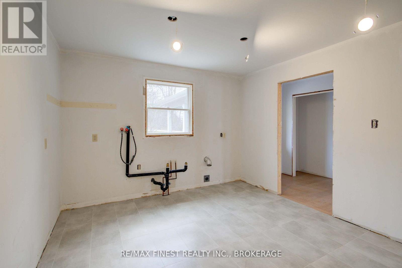 1674 South Boulevard, Kingston, Ontario  K7L 4V1 - Photo 18 - X12332910
