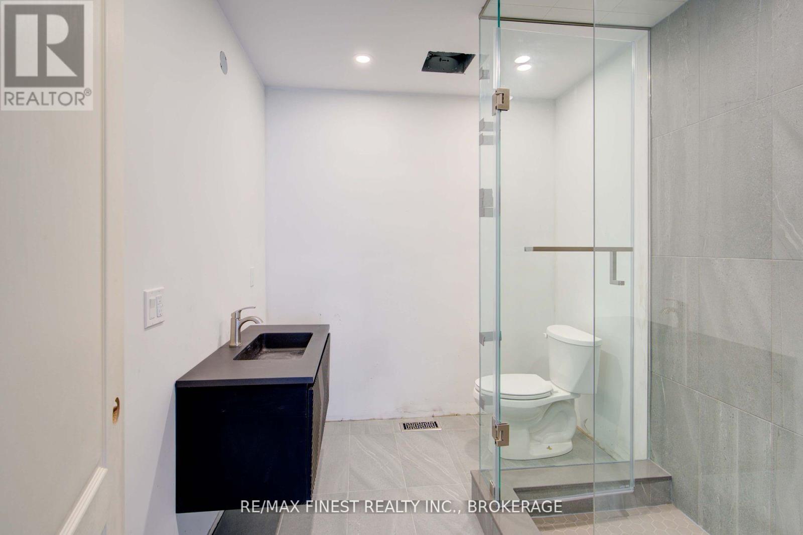 1674 South Boulevard, Kingston, Ontario  K7L 4V1 - Photo 28 - X12332910