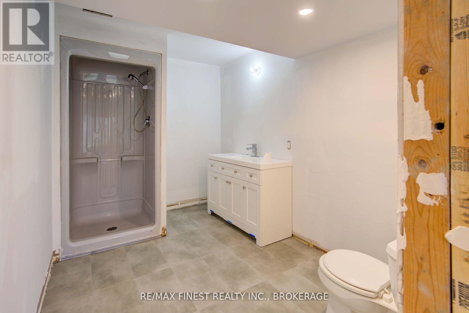 1674 South Boulevard, Kingston, Ontario  K7L 4V1 - Photo 38 - X12332910