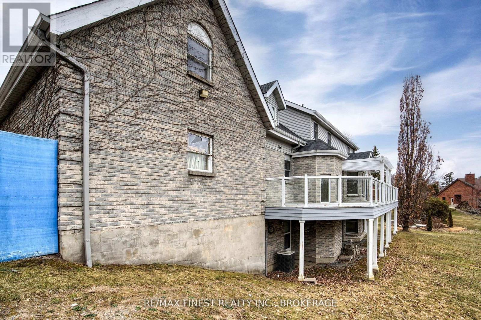 1674 South Boulevard, Kingston, Ontario  K7L 4V1 - Photo 45 - X12332910