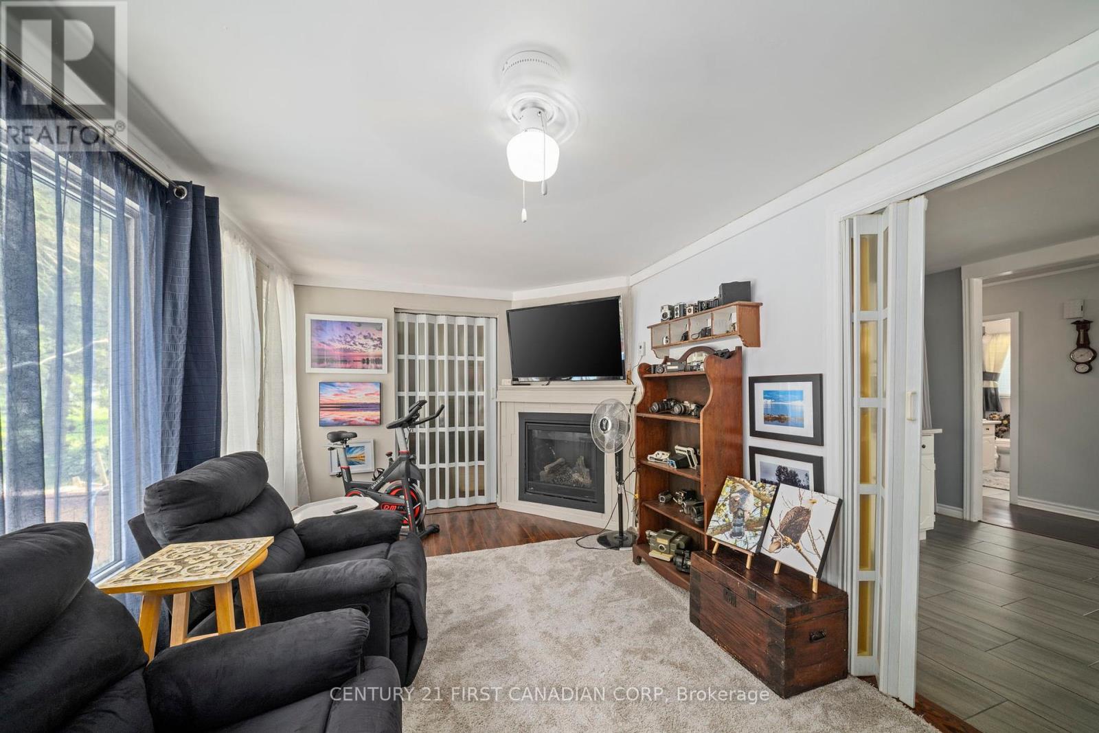 21084 Riverview Drive, Thames Centre, Ontario  N0M 2P0 - Photo 37 - X12332935