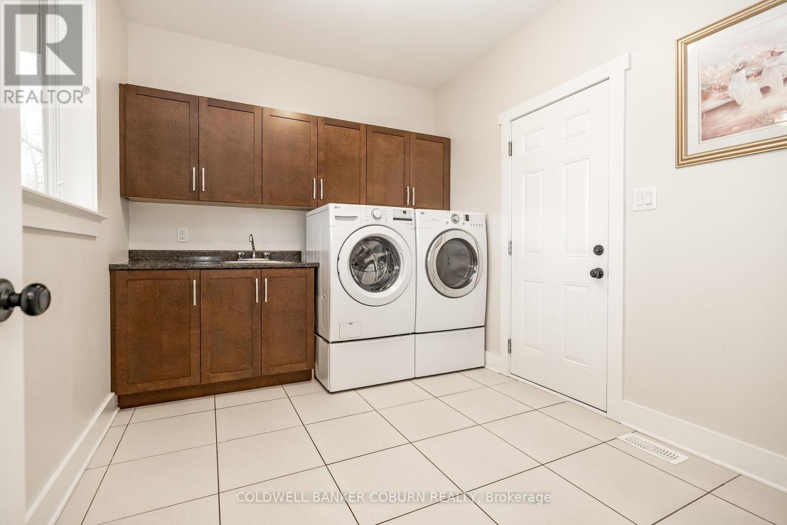 270 West Lake Circle, Ottawa, Ontario  K0A 1L0 - Photo 20 - X12332895
