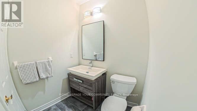 10 Harper Hill Road, Markham, Ontario  L6C 3B3 - Photo 16 - N12332664