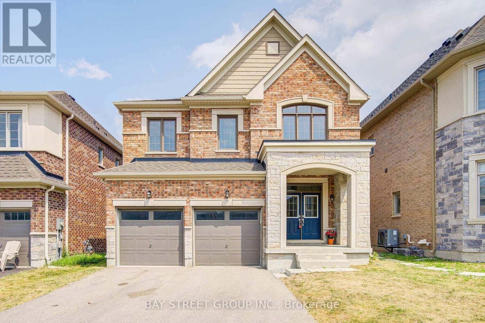 Property at 7 YARROW LANE image 1