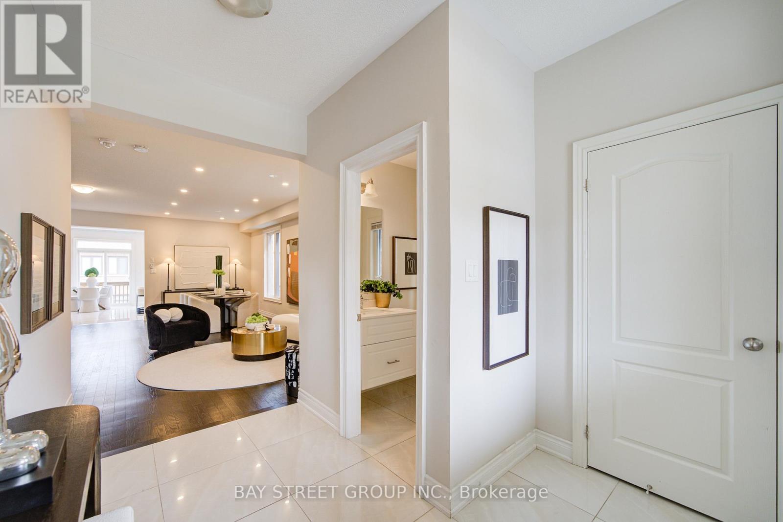 Property at 7 YARROW LANE image 3