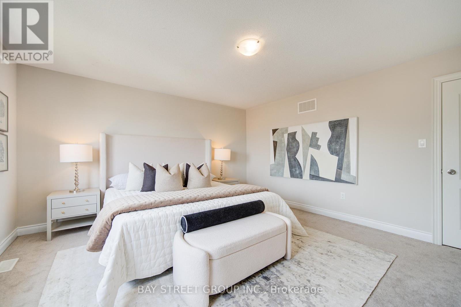 7 Yarrow Lane, East Gwillimbury, Ontario  L9N 0T4 - Photo 31 - N12332746