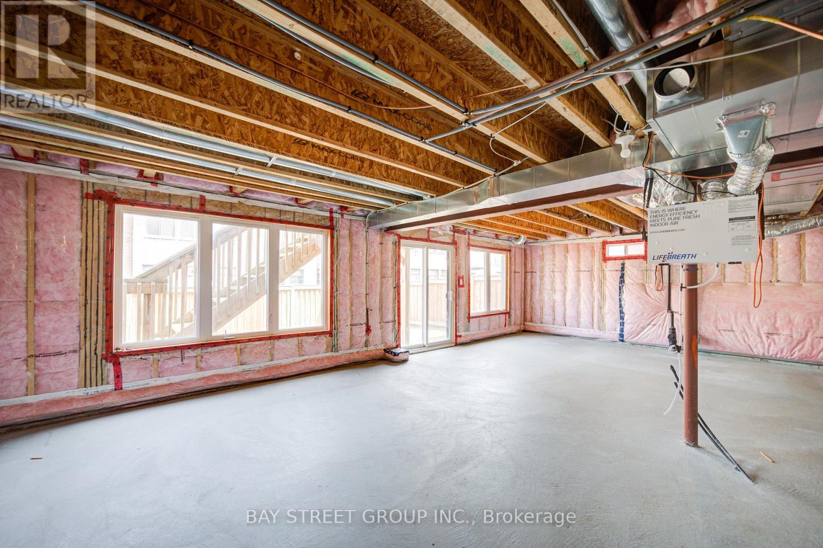 7 Yarrow Lane, East Gwillimbury, Ontario  L9N 0T4 - Photo 49 - N12332746