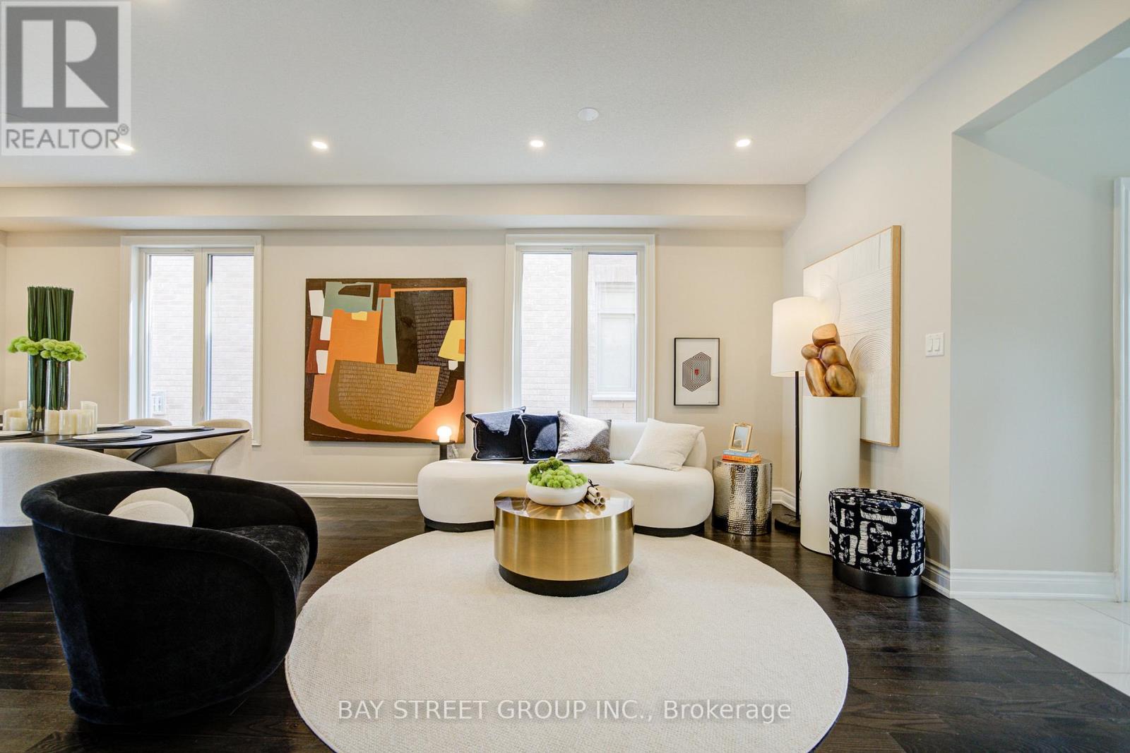 Property at 7 YARROW LANE image 5