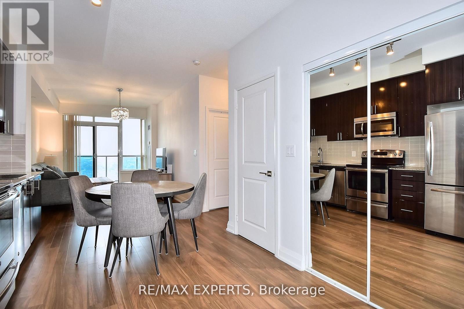 2433 - 7161 Yonge Street, Markham, Ontario  L3T 0C8 - Photo 11 - N12332818