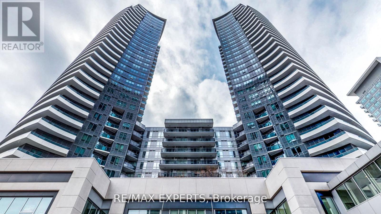 2433 - 7161 Yonge Street, Markham, Ontario  L3T 0C8 - Photo 2 - N12332818