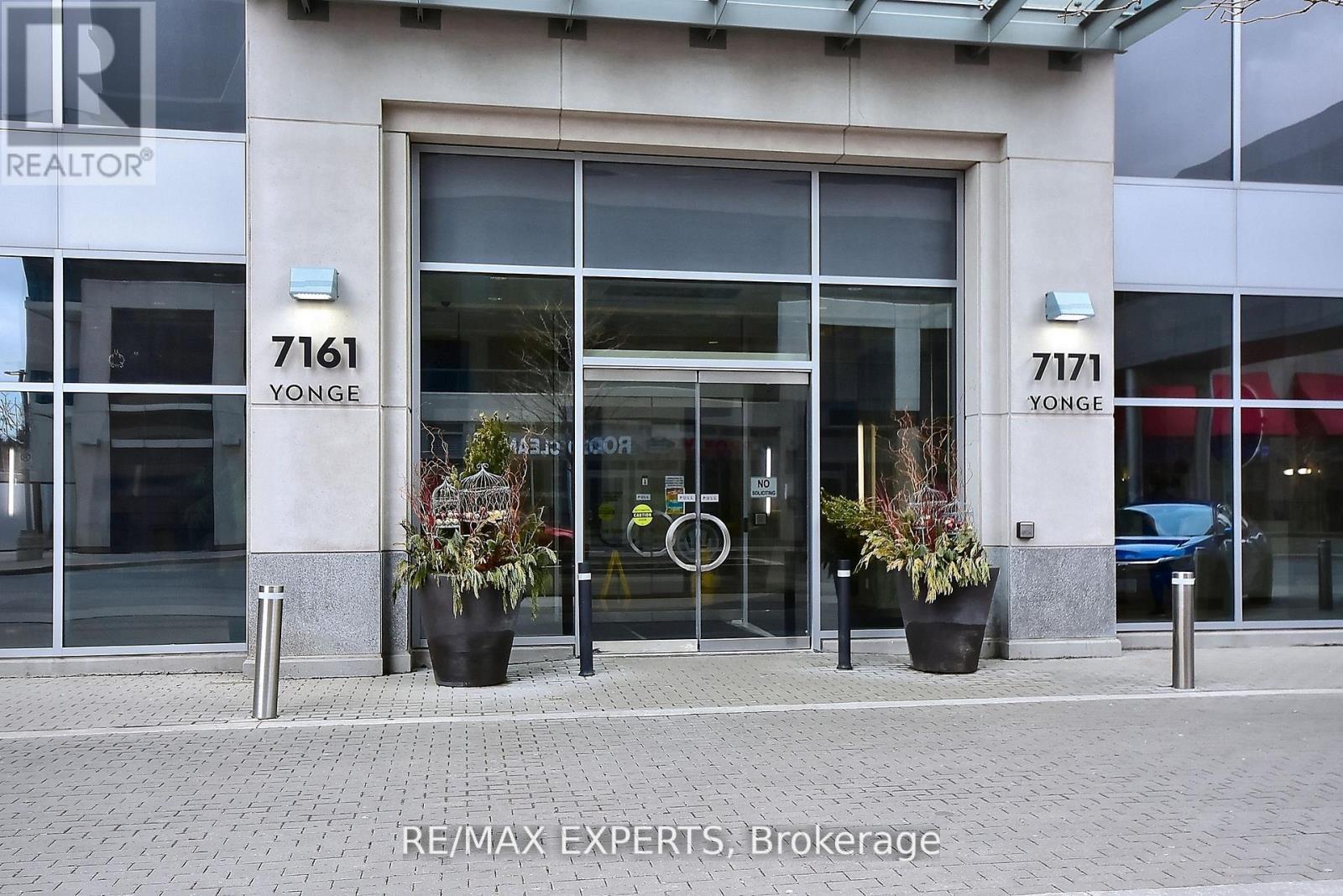 2433 - 7161 Yonge Street, Markham, Ontario  L3T 0C8 - Photo 3 - N12332818