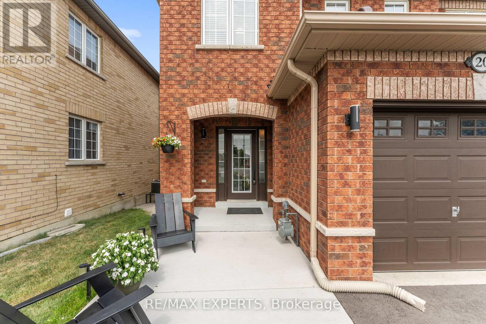 Property at 20 AIDA COURT image 1