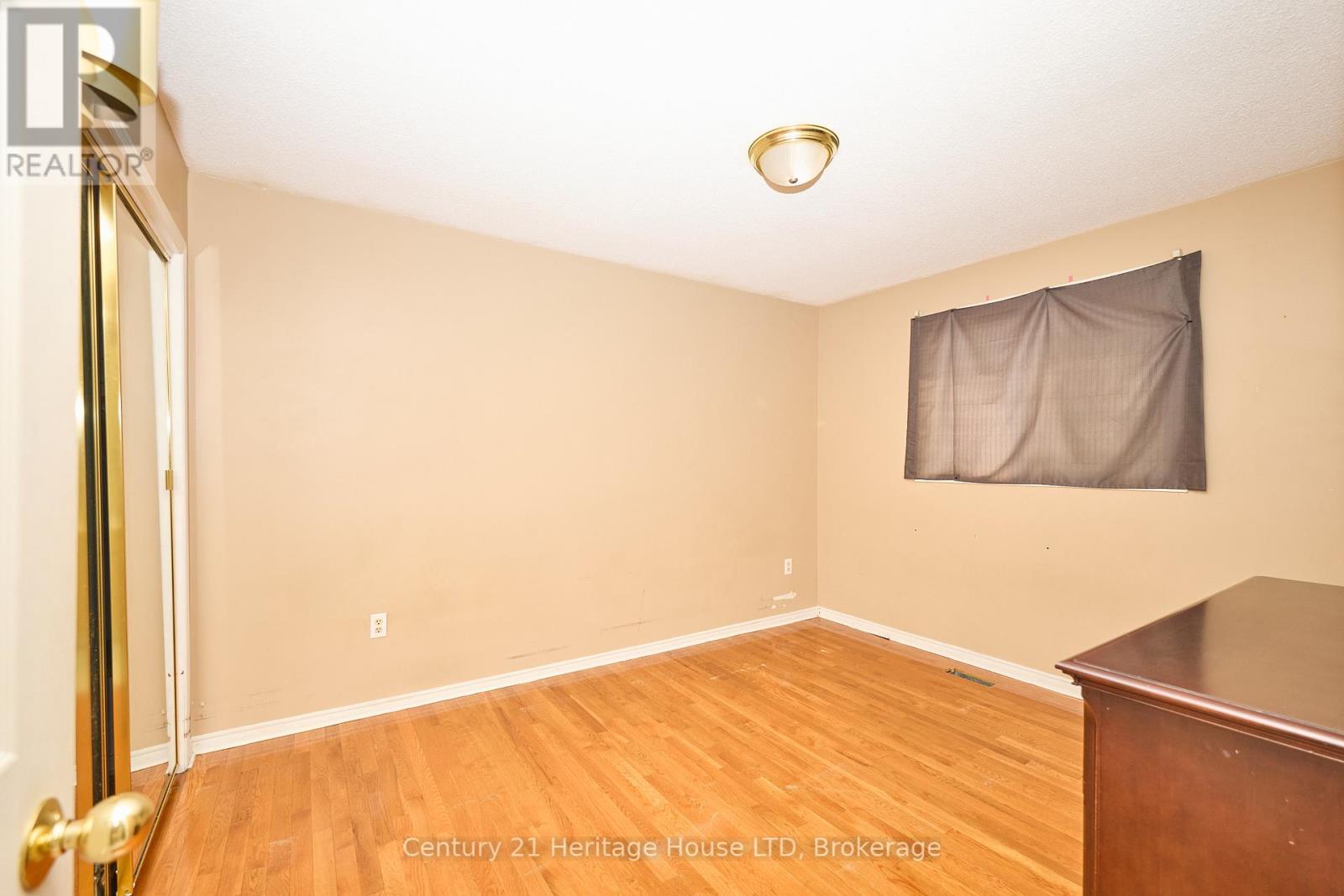 7724 Donlee Drive, Niagara Falls, Ontario  L2H 2N5 - Photo 14 - X12332917