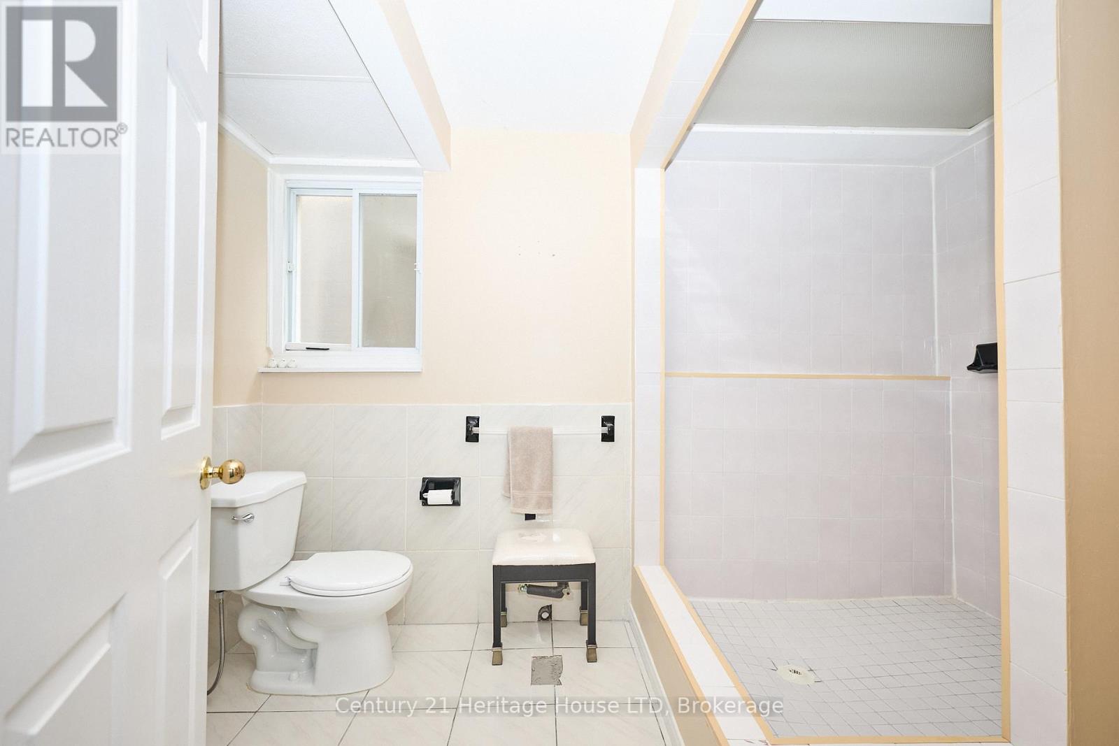 7724 Donlee Drive, Niagara Falls, Ontario  L2H 2N5 - Photo 22 - X12332917