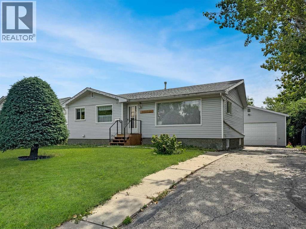 Property at 9523 99 Avenue image 1