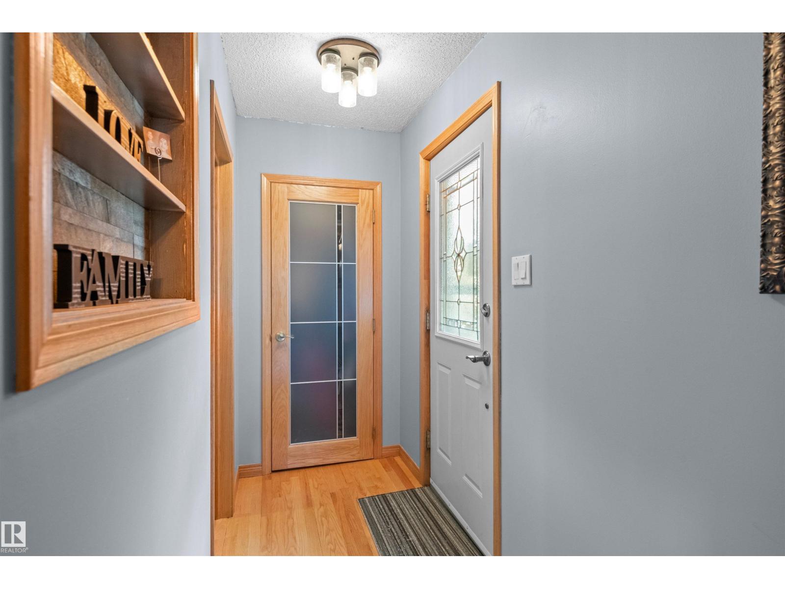 Property at 10616 136 ST NW image 4