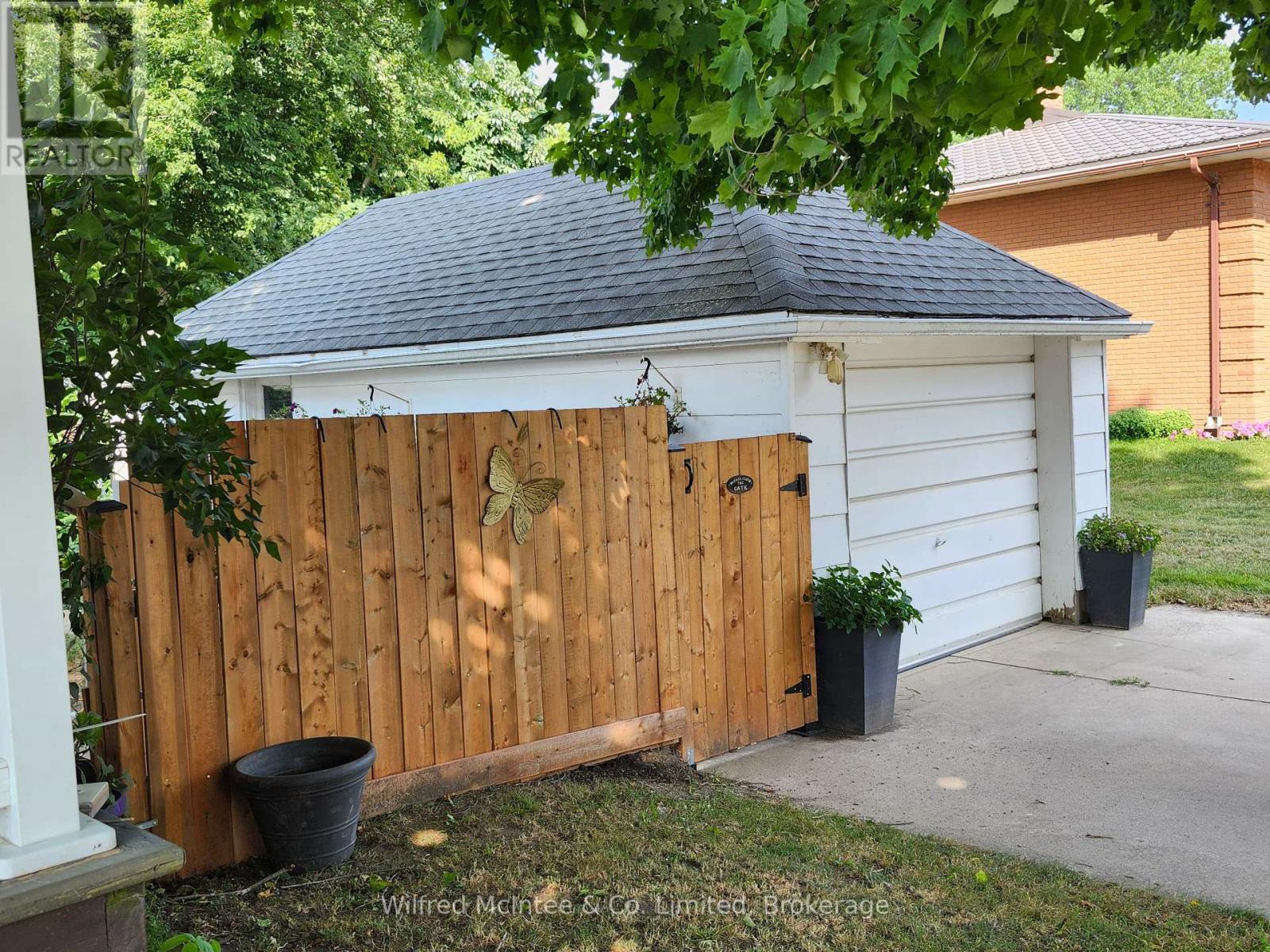 469 Ross Street, Huron-Kinloss, Ontario  N0G 2H0 - Photo 10 - X12332878