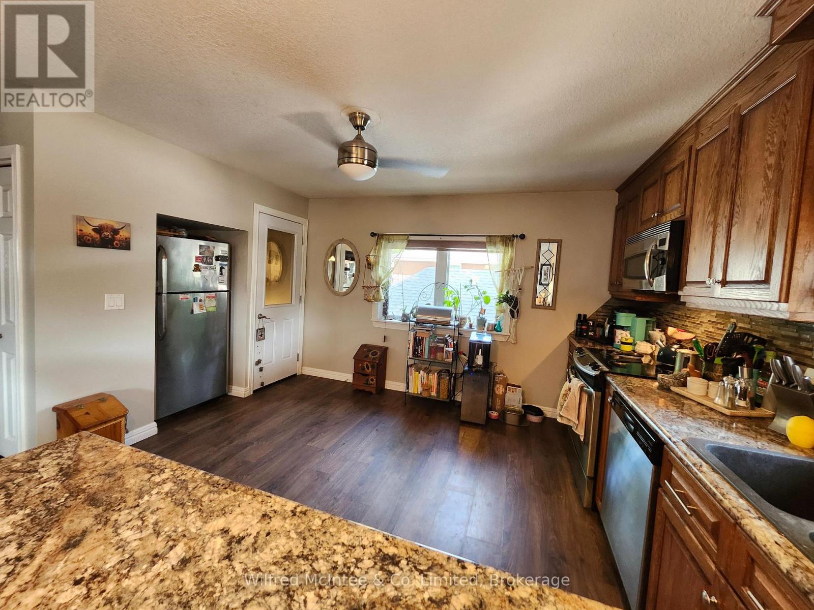 469 Ross Street, Huron-Kinloss, Ontario  N0G 2H0 - Photo 14 - X12332878