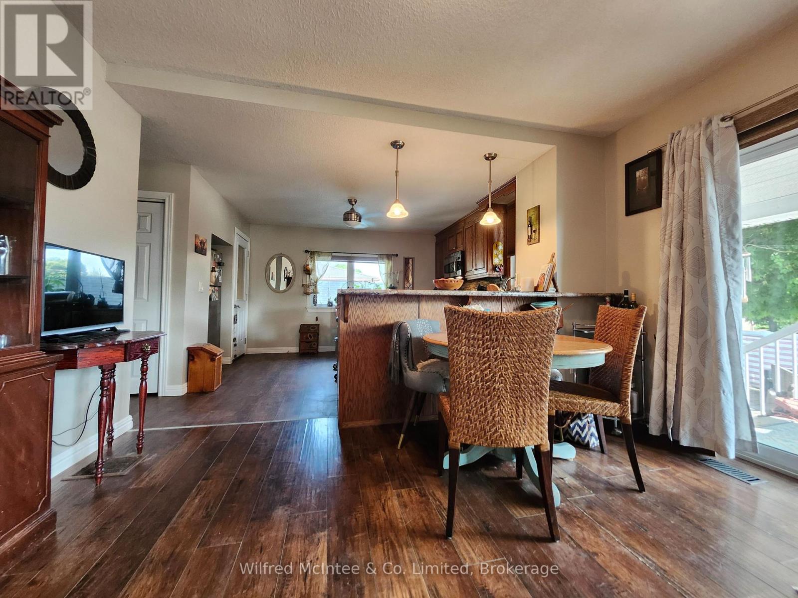 469 Ross Street, Huron-Kinloss, Ontario  N0G 2H0 - Photo 16 - X12332878