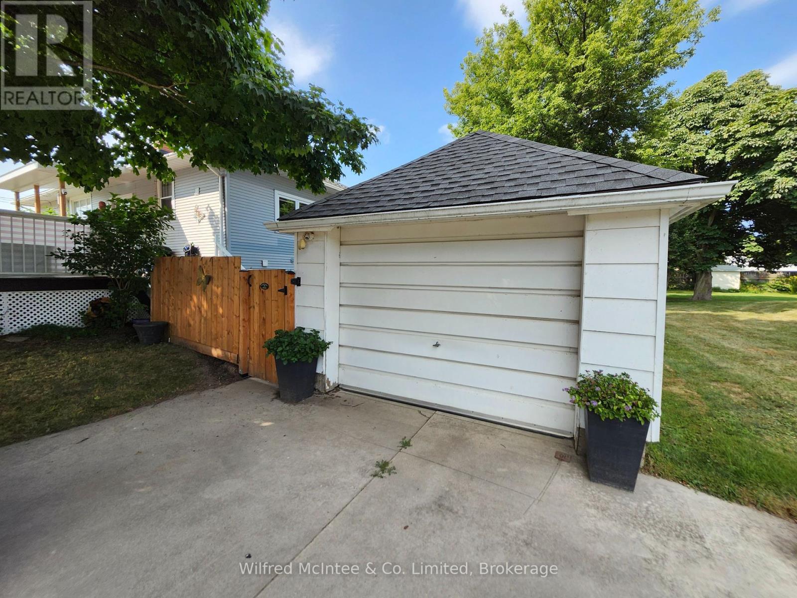 469 Ross Street, Huron-Kinloss, Ontario  N0G 2H0 - Photo 26 - X12332878