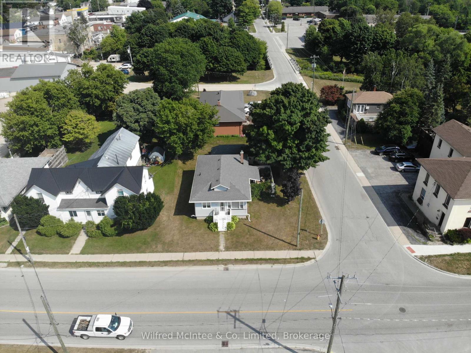 469 Ross Street, Huron-Kinloss, Ontario  N0G 2H0 - Photo 5 - X12332878