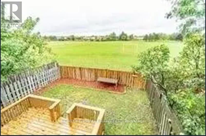 150 Weybridge Trail, Brampton, Ontario  L6V 3W2 - Photo 15 - W12332740