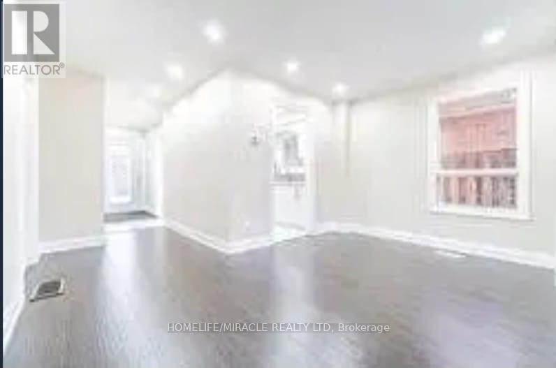 Property at 150 WEYBRIDGE TRAIL image 3