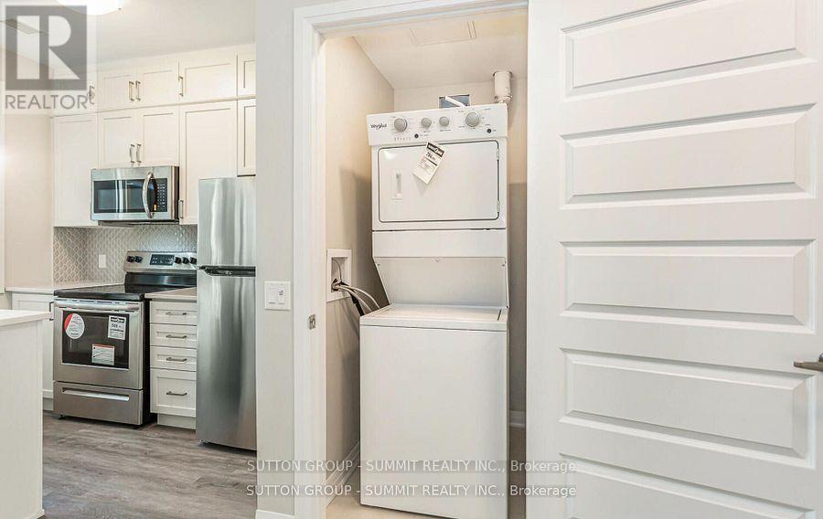 301 - 50 Kaitting Trail, Oakville, Ontario  L6M 5N4 - Photo 11 - W12332785