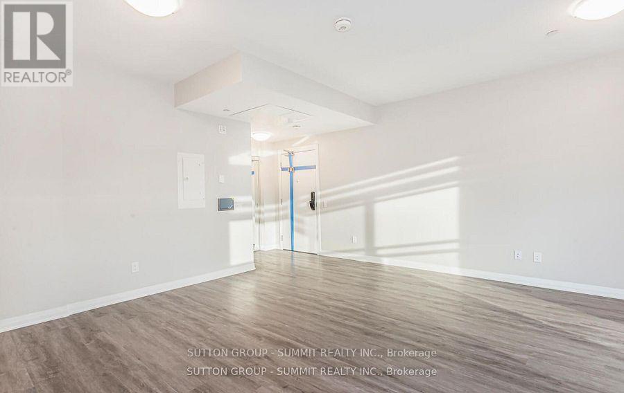 301 - 50 Kaitting Trail, Oakville, Ontario  L6M 5N4 - Photo 7 - W12332785