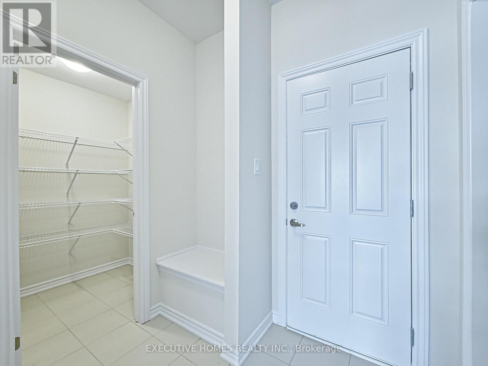 110 Explorer Way, Thorold, Ontario  L2V 0K3 - Photo 26 - X12332659