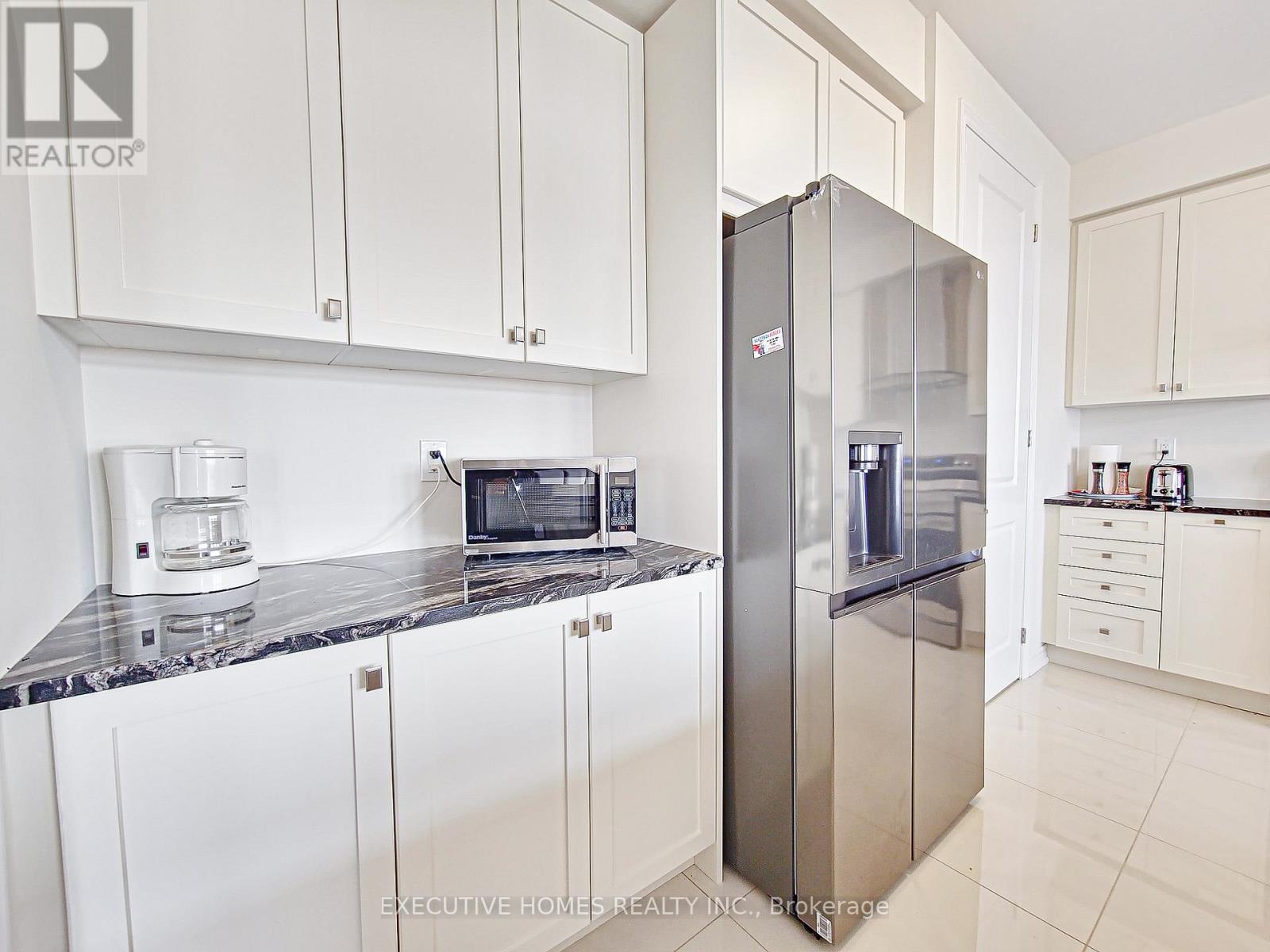 110 Explorer Way, Thorold, Ontario  L2V 0K3 - Photo 47 - X12332659