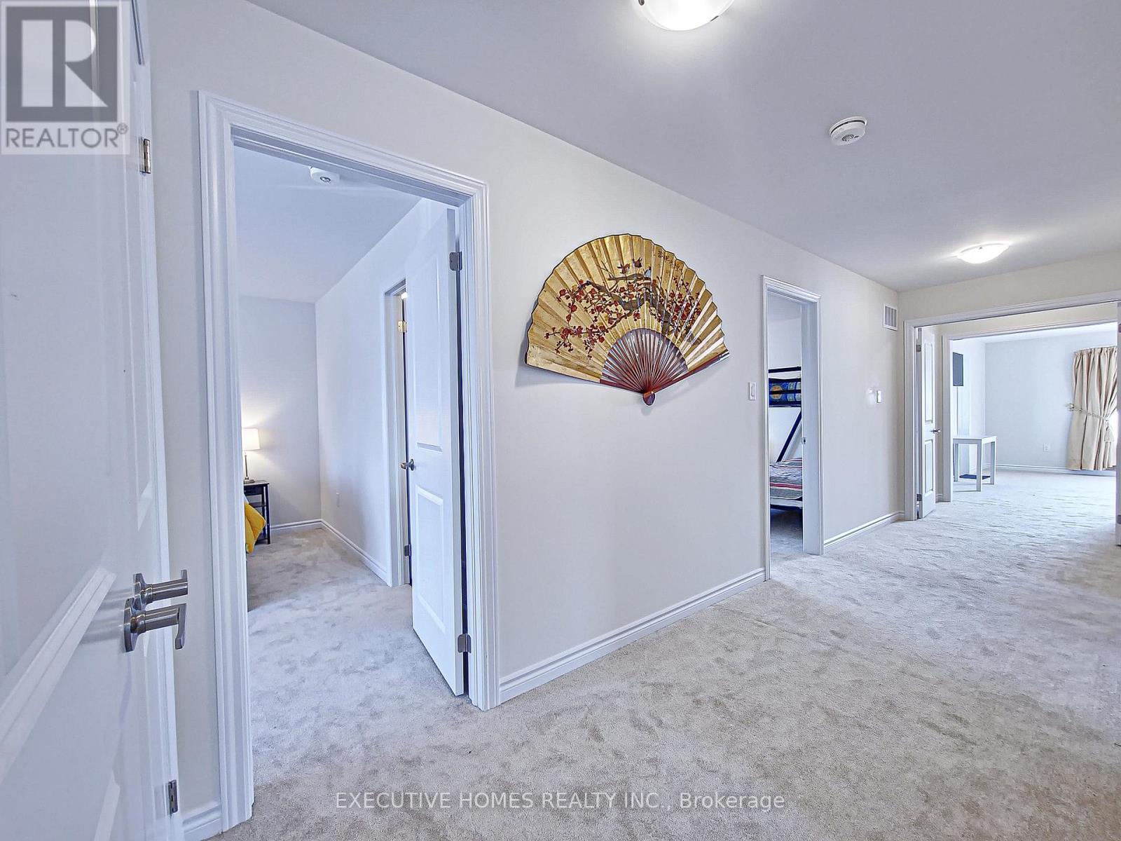 110 Explorer Way, Thorold, Ontario  L2V 0K3 - Photo 8 - X12332659