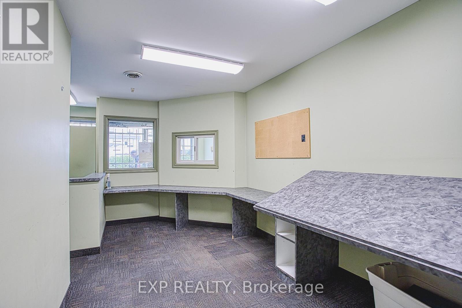 5 - 31 Bigwin Road, Hamilton, Ontario  L8W 3R3 - Photo 10 - X12332807