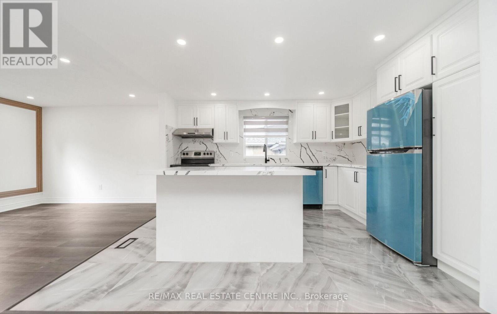 211 Dunsdon Street, Brantford, Ontario  N3R 7H7 - Photo 15 - X12332821